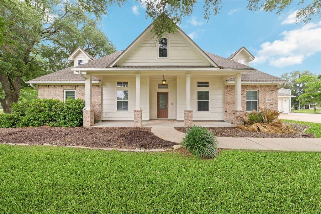 Tucked away on 1.5 serene acres in Manvel, this distinctive property is built for the way you want to live. The flexible floorpan allows between 4 to 6 bedrooms, 2.5 baths, a 2-car garage, in-ground pool, plus a 60'x30' insulated shop.