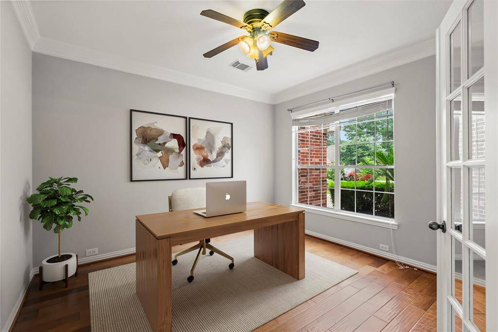 Office virtually staged
