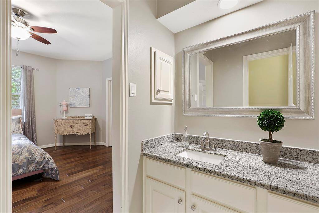 A peek at one of the Jack-n-Jill bathrooms.