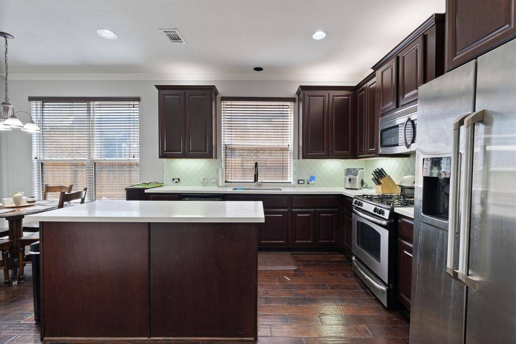 Don't forget the under cabinet lighting.