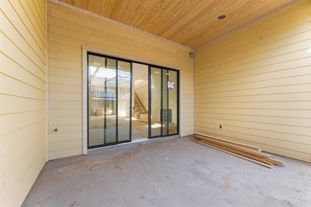 Covered 11 ft x 16 ft patio, perfect for entertaining! *Photo taken in mid-March*