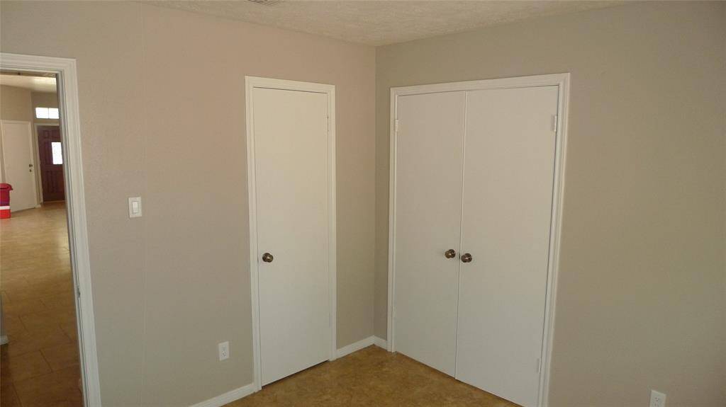 Back of 4th bedroom