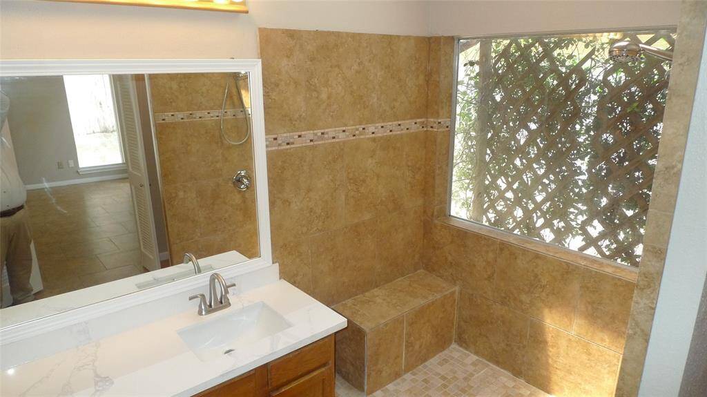 More of the walk-in shower