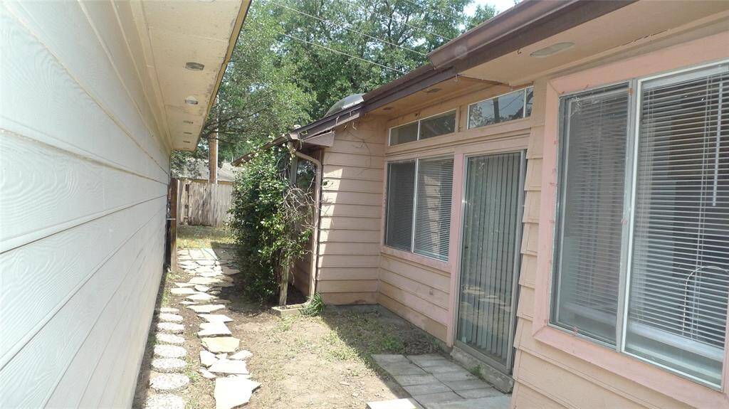 Side yard
