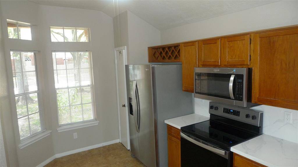 Beautifully up dated kitchen Featuring all new Stainless Steel Appliances