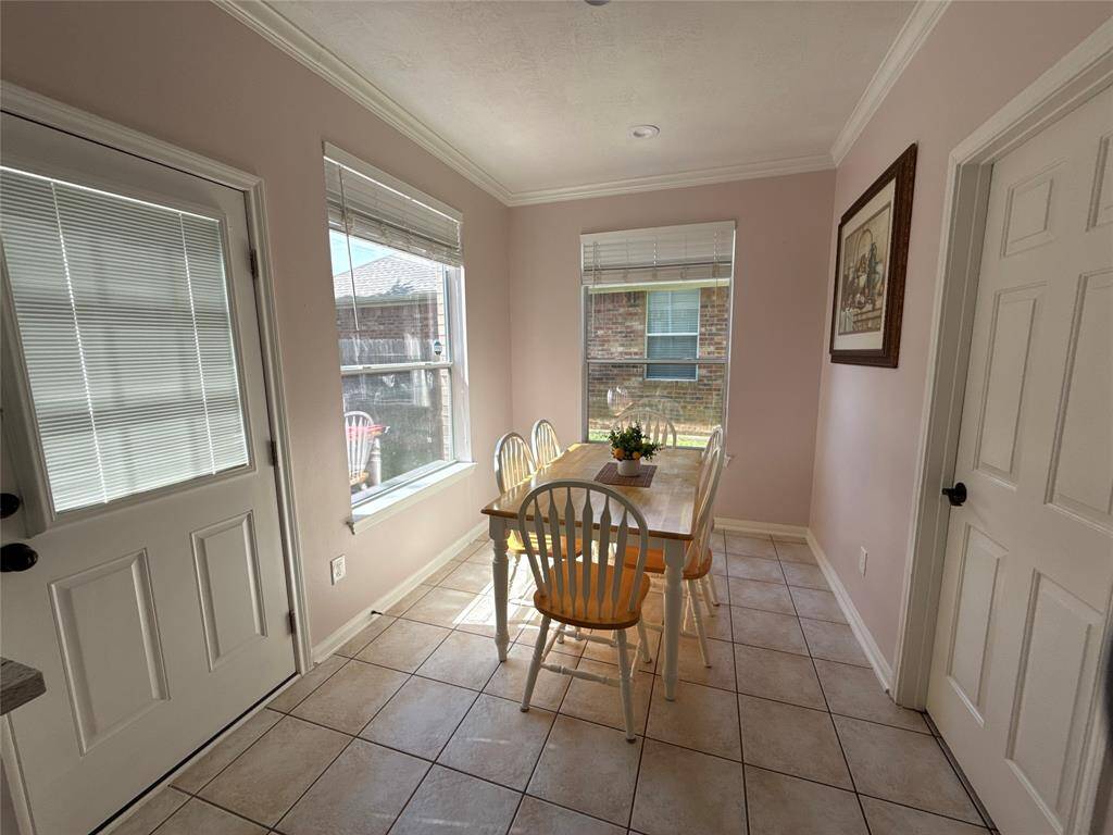 Breakfast nook