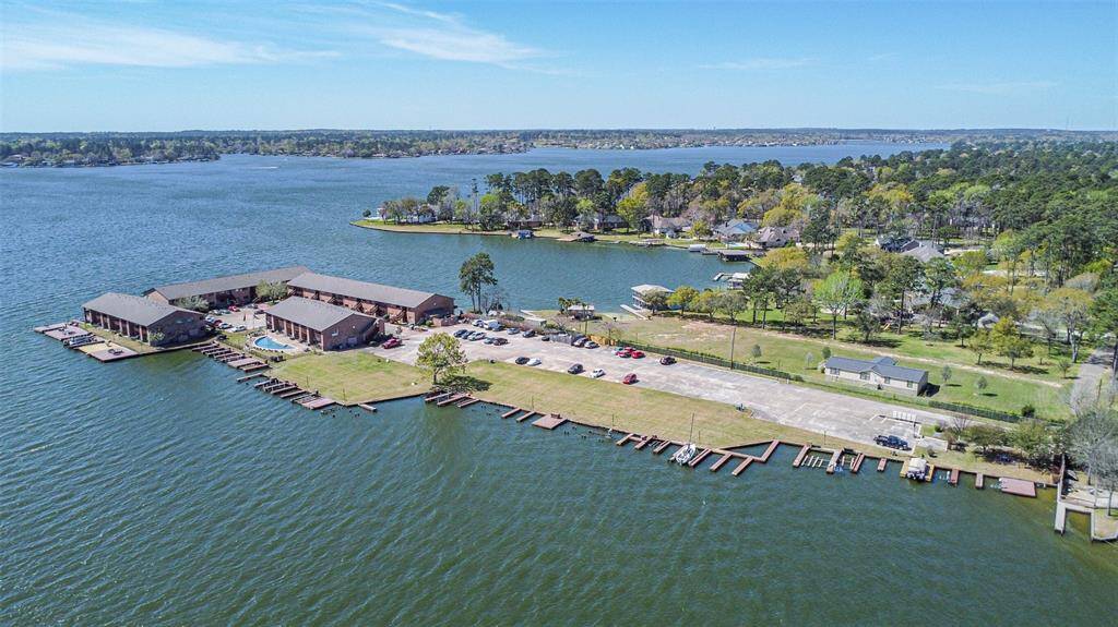 One of the best locations on the lake!