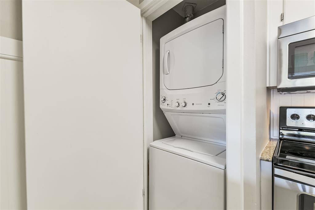 Stackable washer/Dryer included.