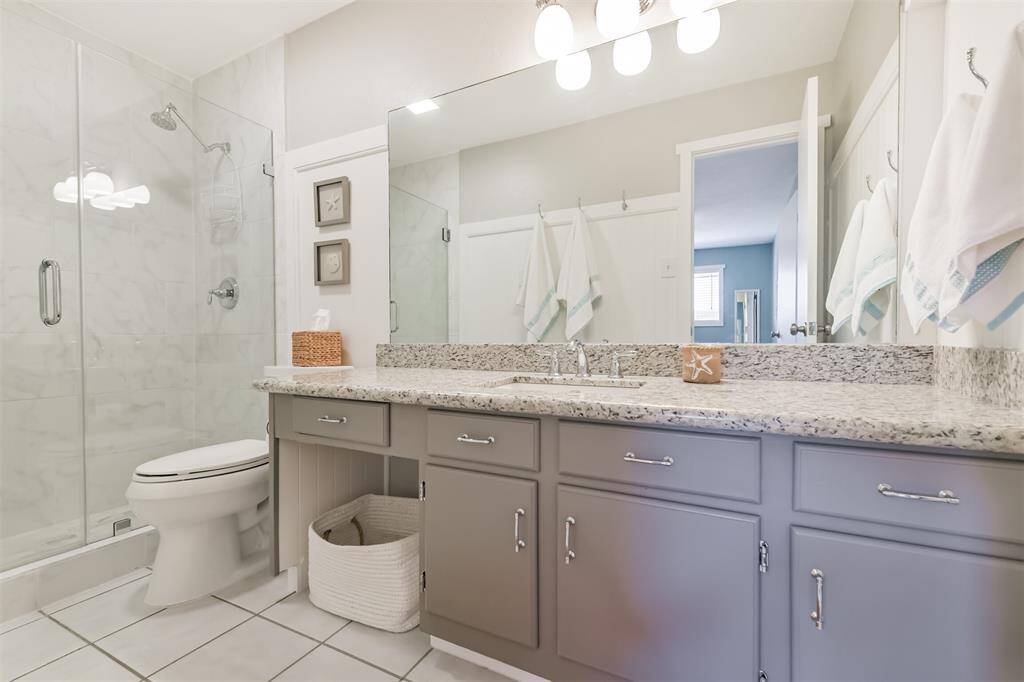 Bathroom 2 with large vanity and lots of storage!