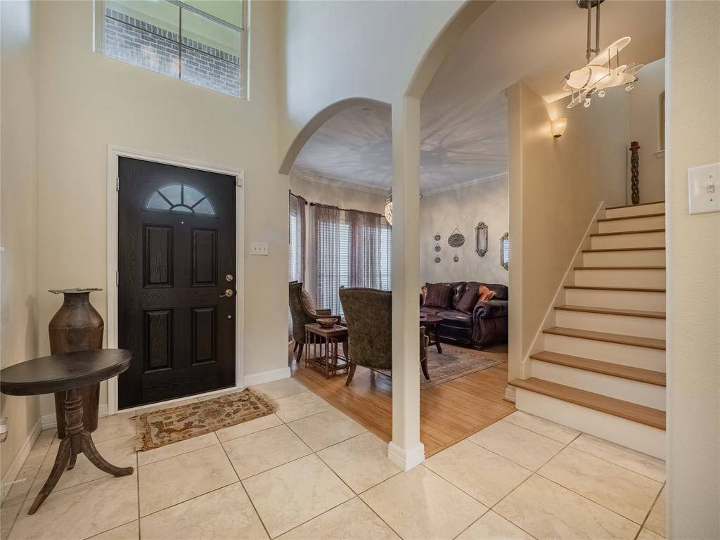 Bright and open foyer.