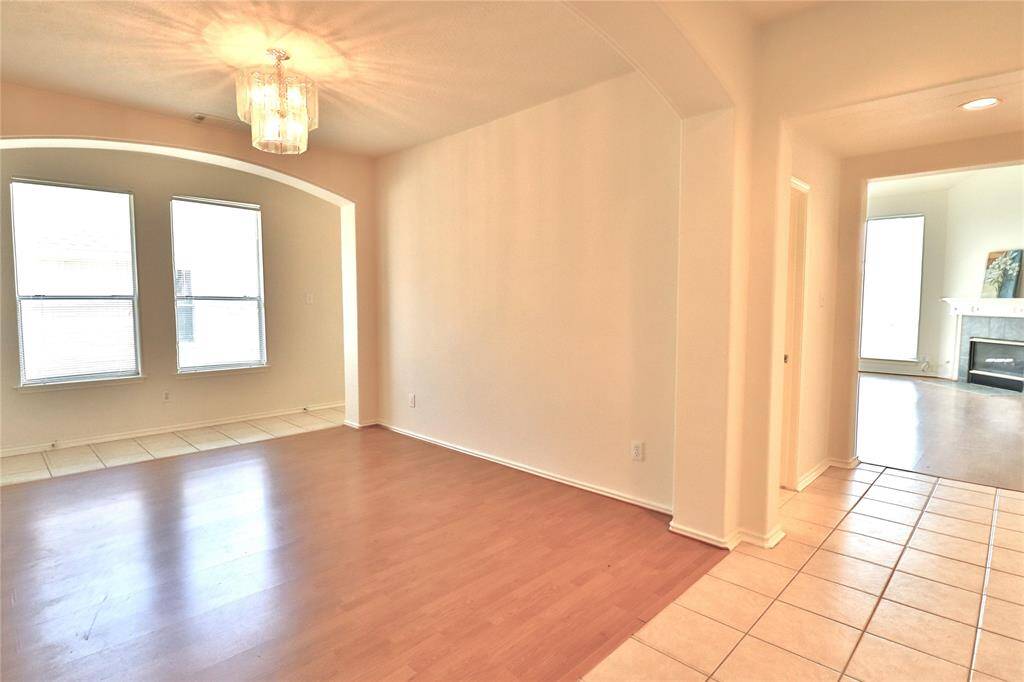 formal dinning room