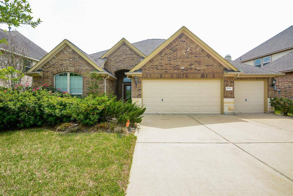 Here's a closer view of the front exterior of this special home. Notice the artisanship in brick construction!
