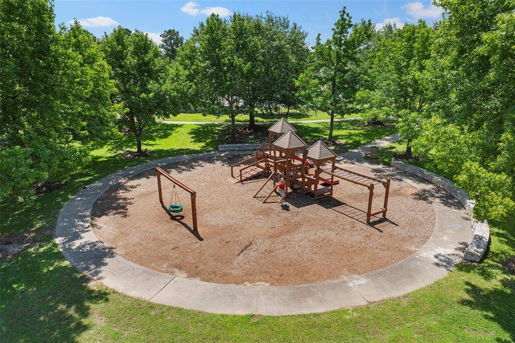 Great neighborhood playground for residents to use!