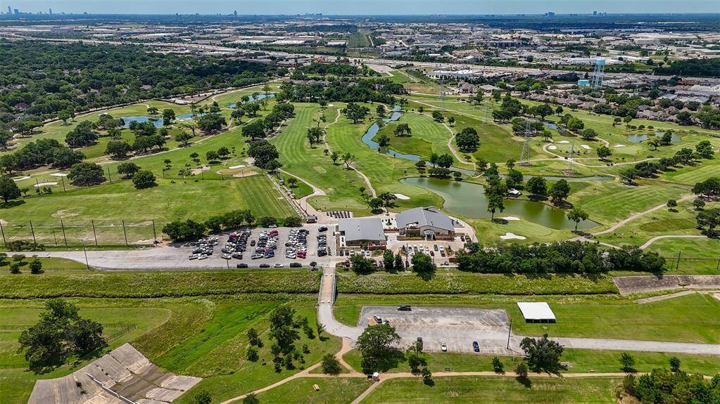 Here, everything you need is within reach. From convenient access to major roads, nearby schools, and recreational spaces like walking trails and the serene pond, this neighborhood offers a balanced lifestyle with both tranquility and convenience.