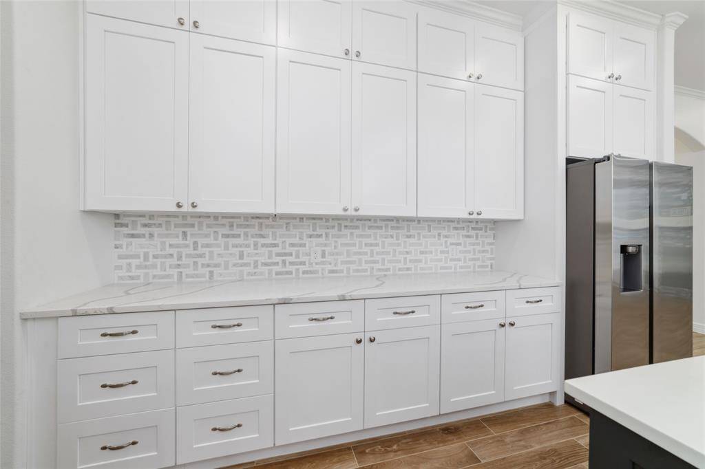 So much cabinet space (with soft close doors!). You'll have a place for it all!