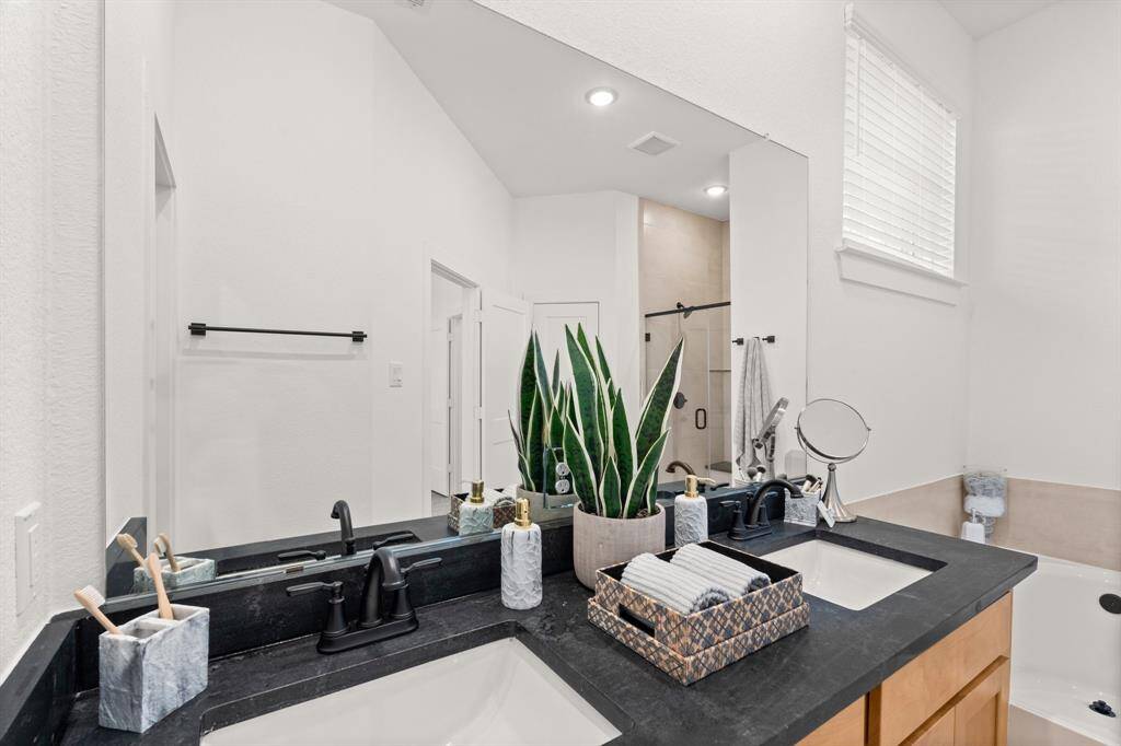 Photos are REPRESENTATIVE of the home /floor plan and are NOT of the actual home.  Selections, features, and room options may vary.  For more info, contact Chesmar Homes.