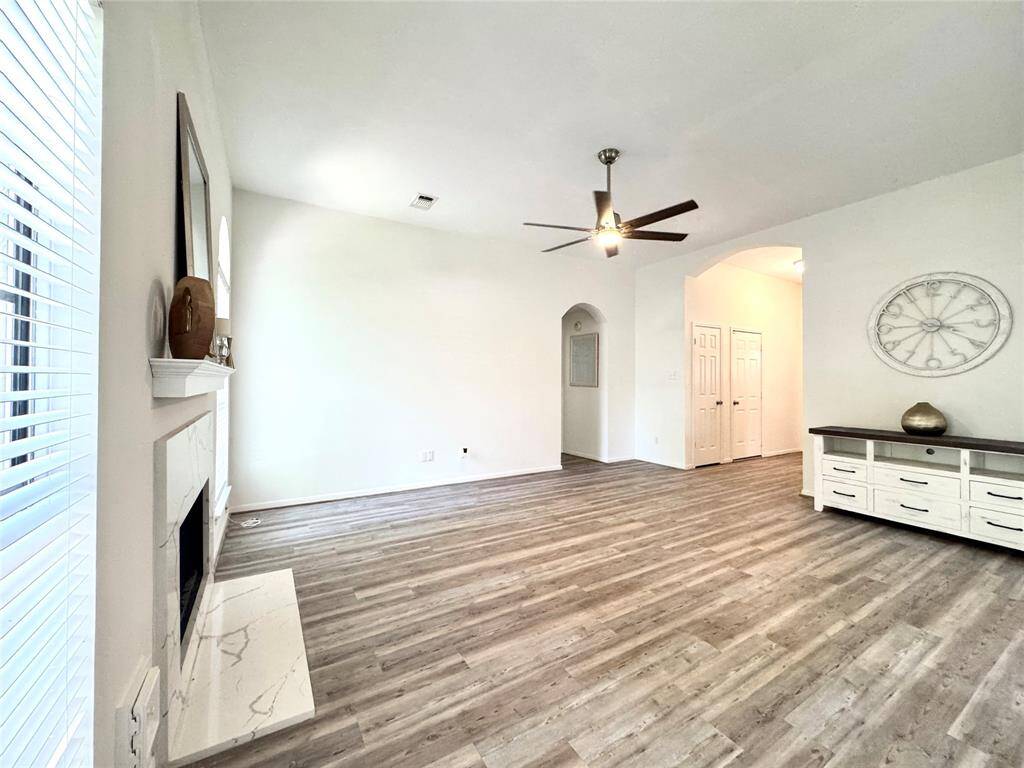 Family Room (view from Kitchen entry)