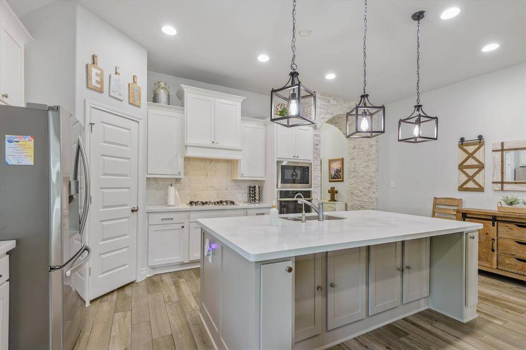 Experience the inviting ambiance created by elegant, well-designed lighting.