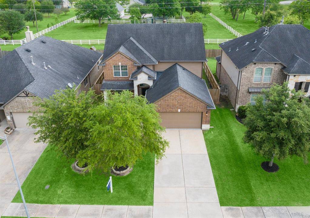 Welcome Home to 9822 Massanutten Ln