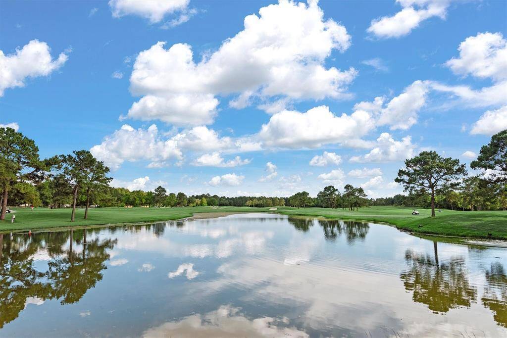 Gleannloch Farms is a premier master-planned community in Spring, TX, featuring a 27-hole golf course and resort-style amenities