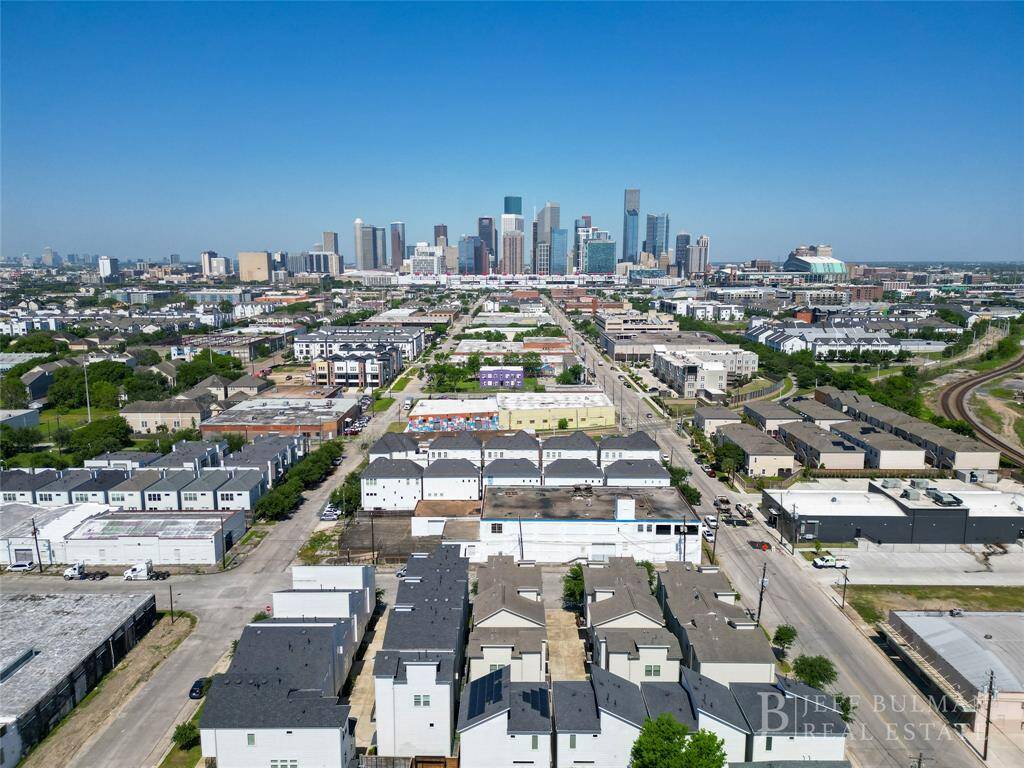 Located close to Downtown