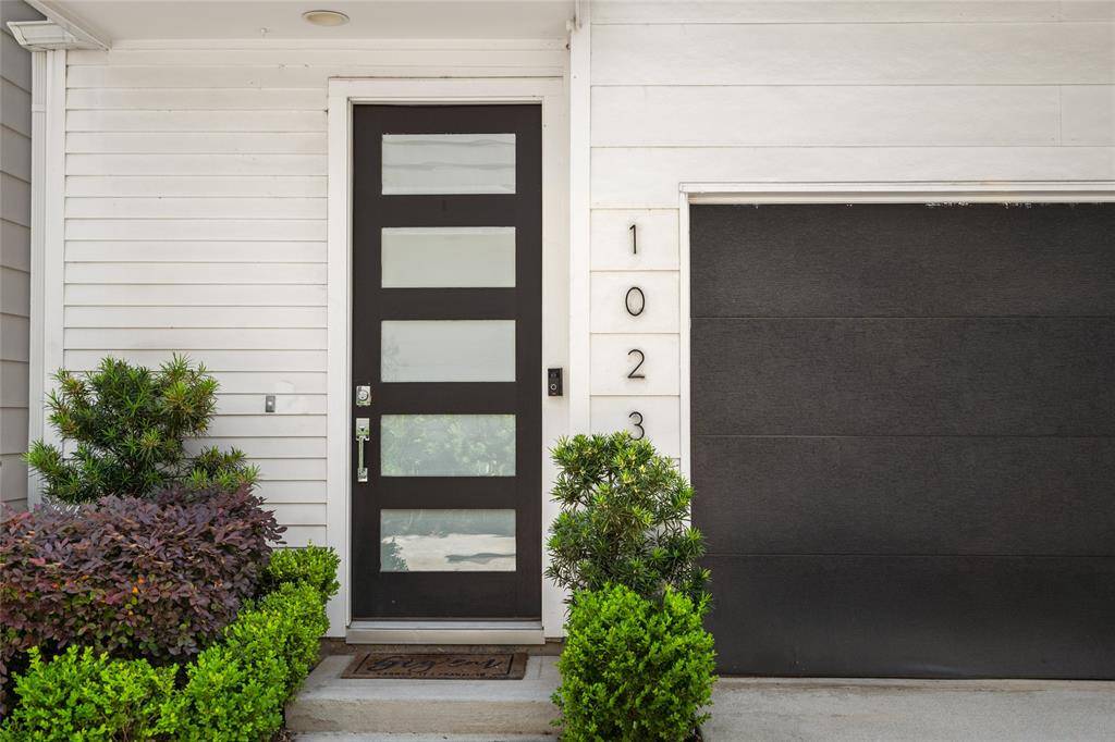 Landscaped front entry