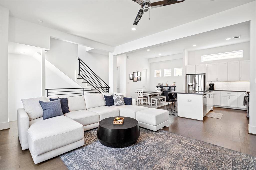 2nd Floor Living Area