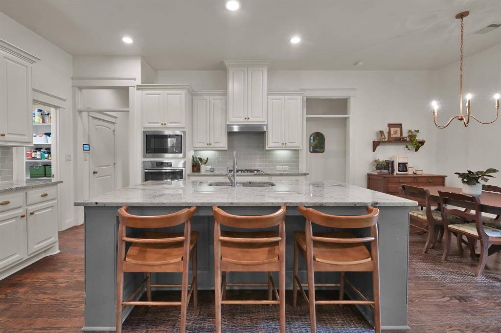 Kitchen Island