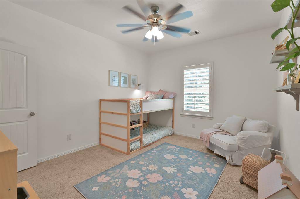 Bedroom #4 (Upstairs)