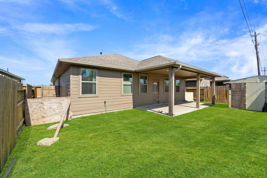 Welcome to your new backyard! Check out all of that wonderful green space for the kids and pets to run around in.