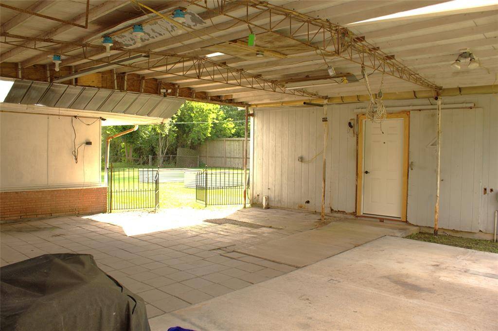 Large covered area