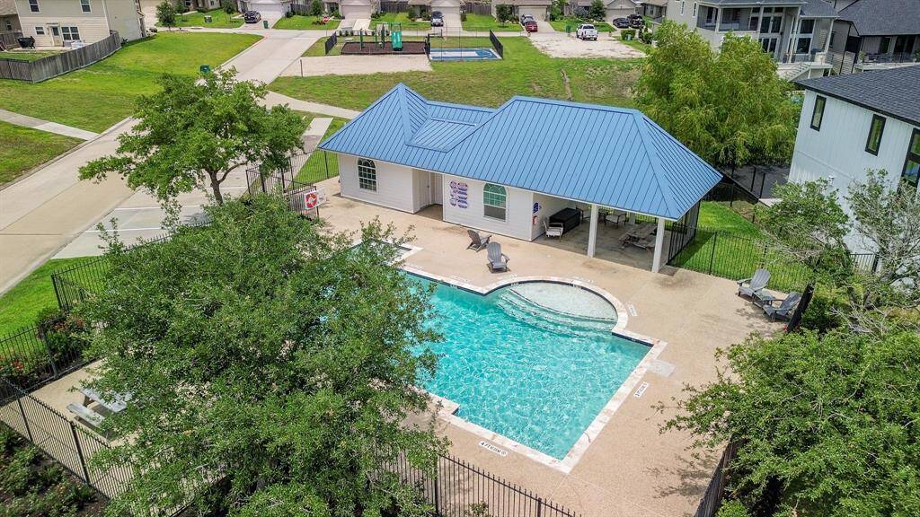 Wonderful swimming area, basketball court, children's park and more