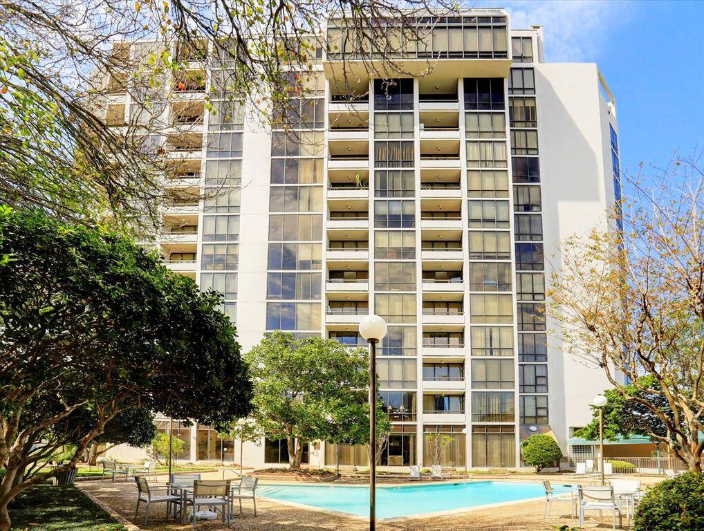 Discover the St. Claire, ideally situated between Woodway and San Felipe, offering convenience and elegance in a prime location.