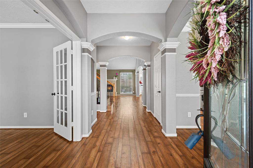 4 Bedrooms, 3.5 Bathrooms, just under 3,000 square feet