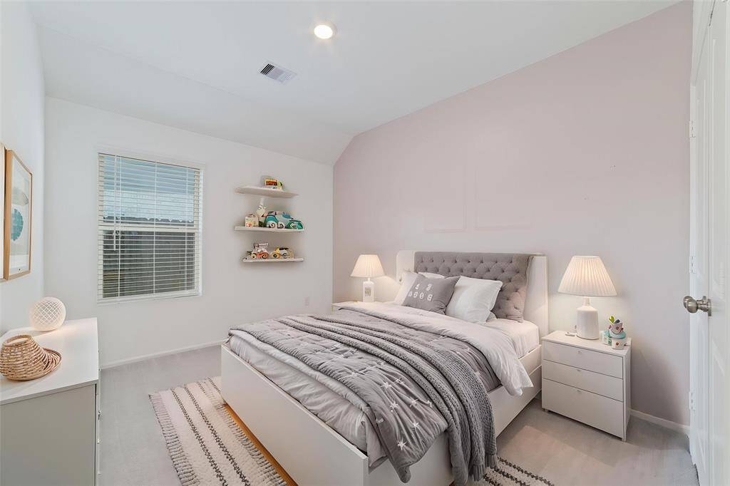Cute accent wall ready for your take of this bedroom.