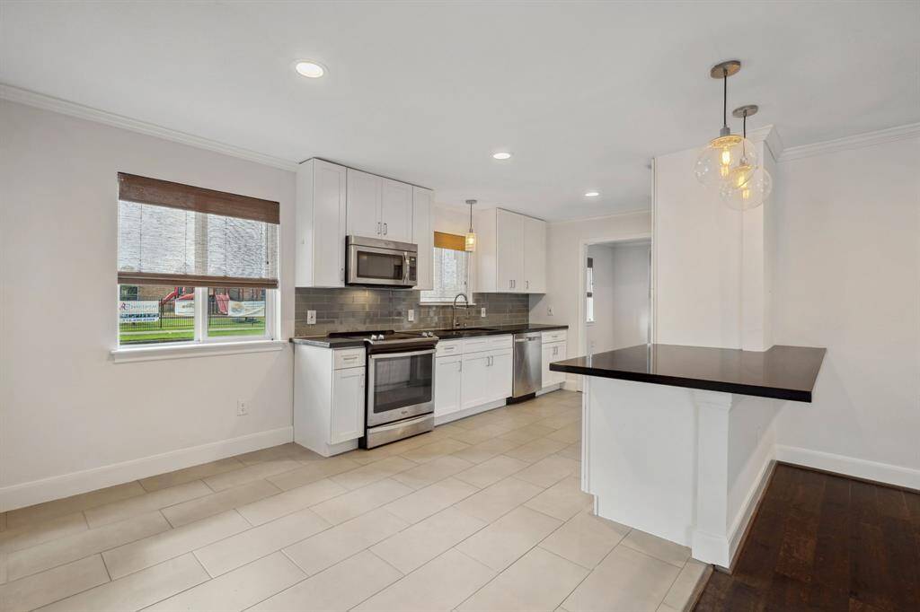 Fully Updated Kitchen