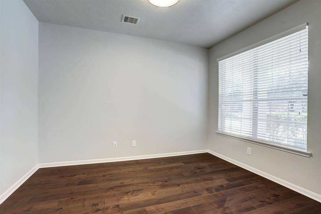 Study/Office Can Also Be Used As Another Downstairs Bedroom.