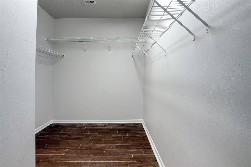 Master Walk In Closet (1st Floor)
