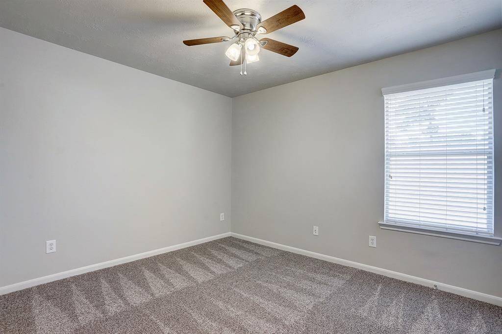 Bedroom 2 (2nd Floor)