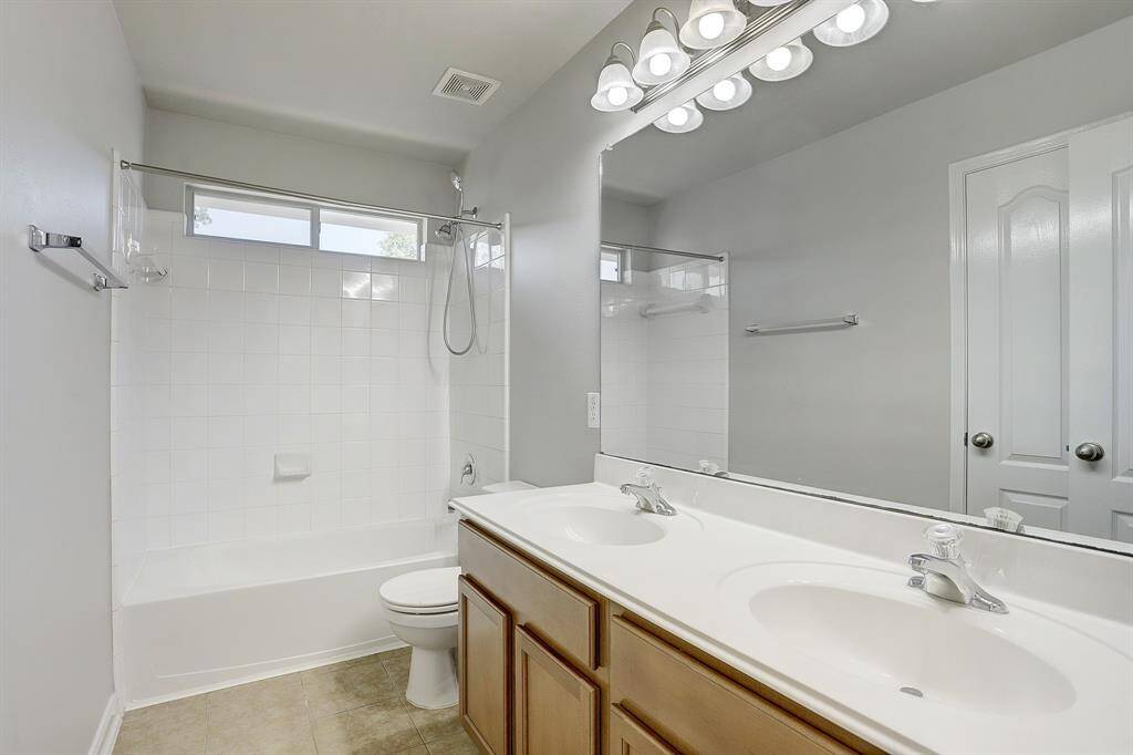 Full Bathroom 2 with Double Sinks (2nd Floor)