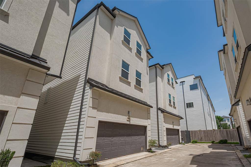 alley into these townhomes
