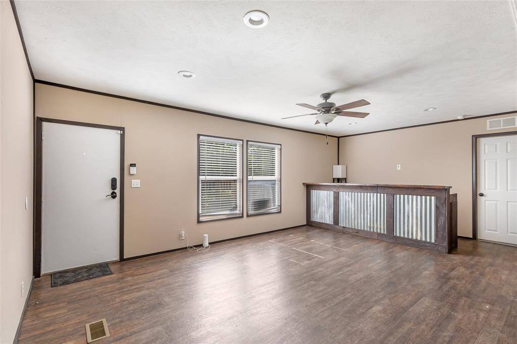 Living area #1