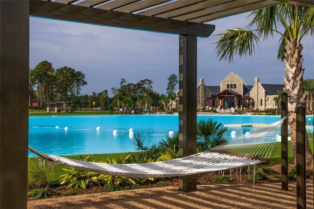 Resort Style Amenities