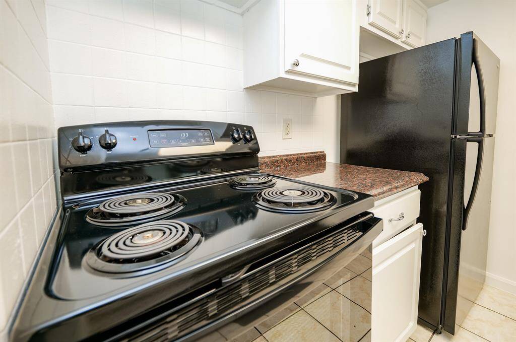 Start your day with ease in this bright, functional kitchen!