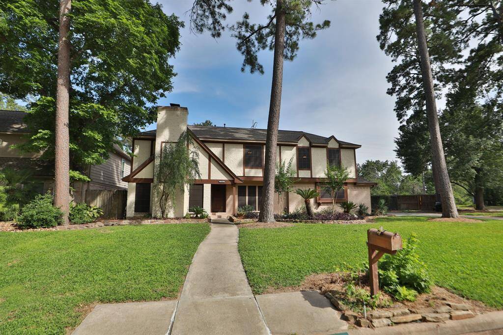 Lovely 2 story home.
