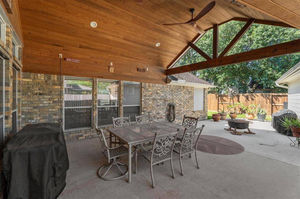 This gorgeous patio and concrete was added in 2016. Love this for outdoor entertaining!!