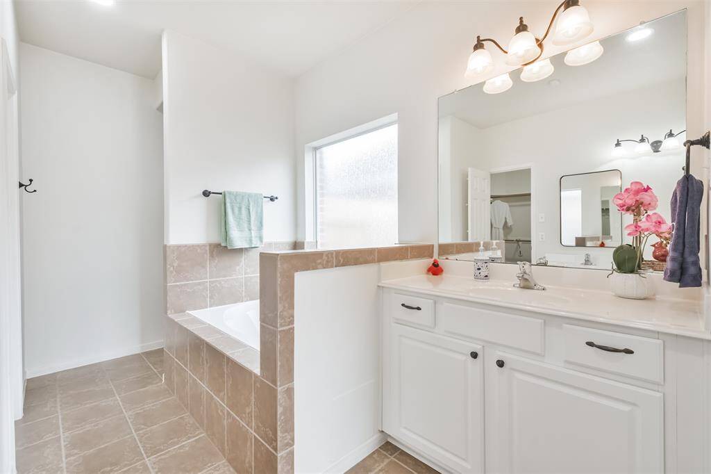 2nd vanity area.