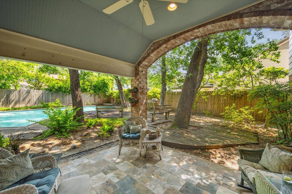 From intimate gatherings to grand celebrations, this outdoor oasis is a versatile canvas for creating cherished memories and fostering connections that last a lifetime.