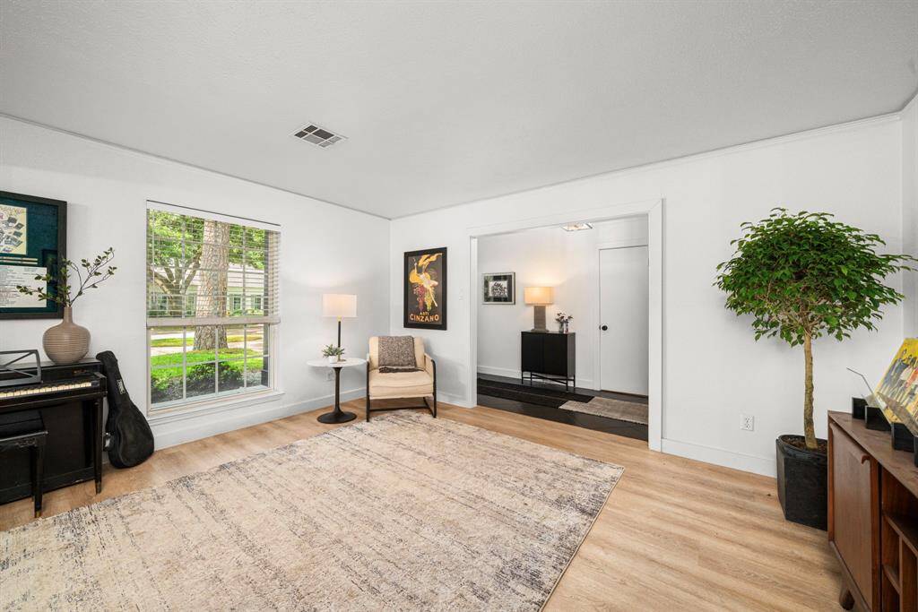 Living room overlooks front yard