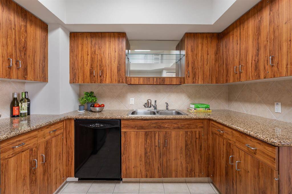 Kitchen detail.
